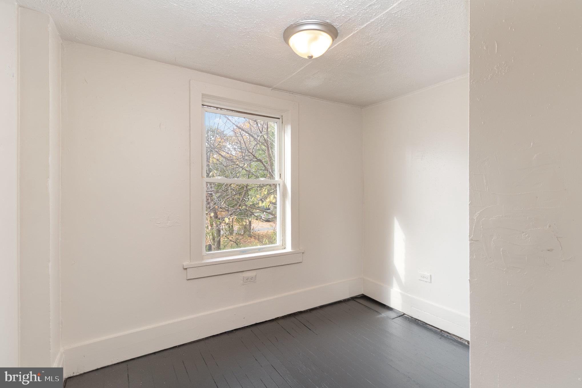 428 Fairground Ave