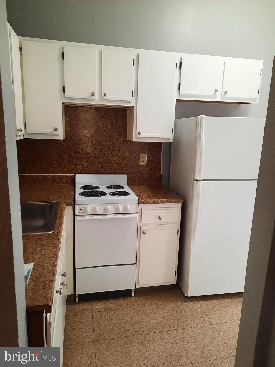 12 S Filbert St #C1