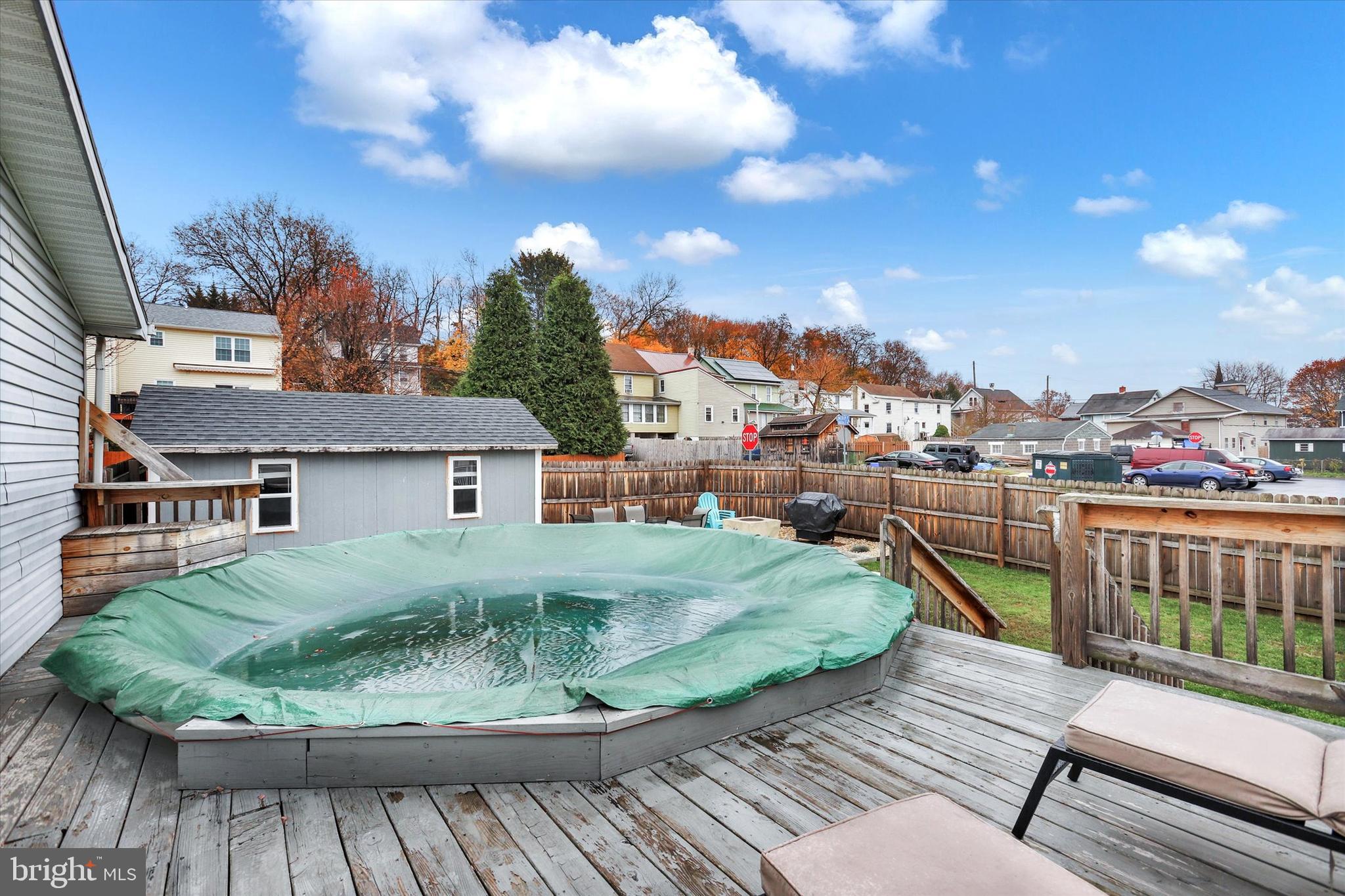 211 Lincoln St