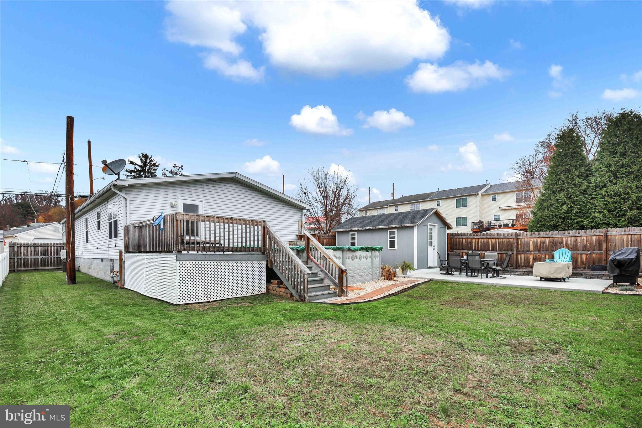 211 Lincoln St