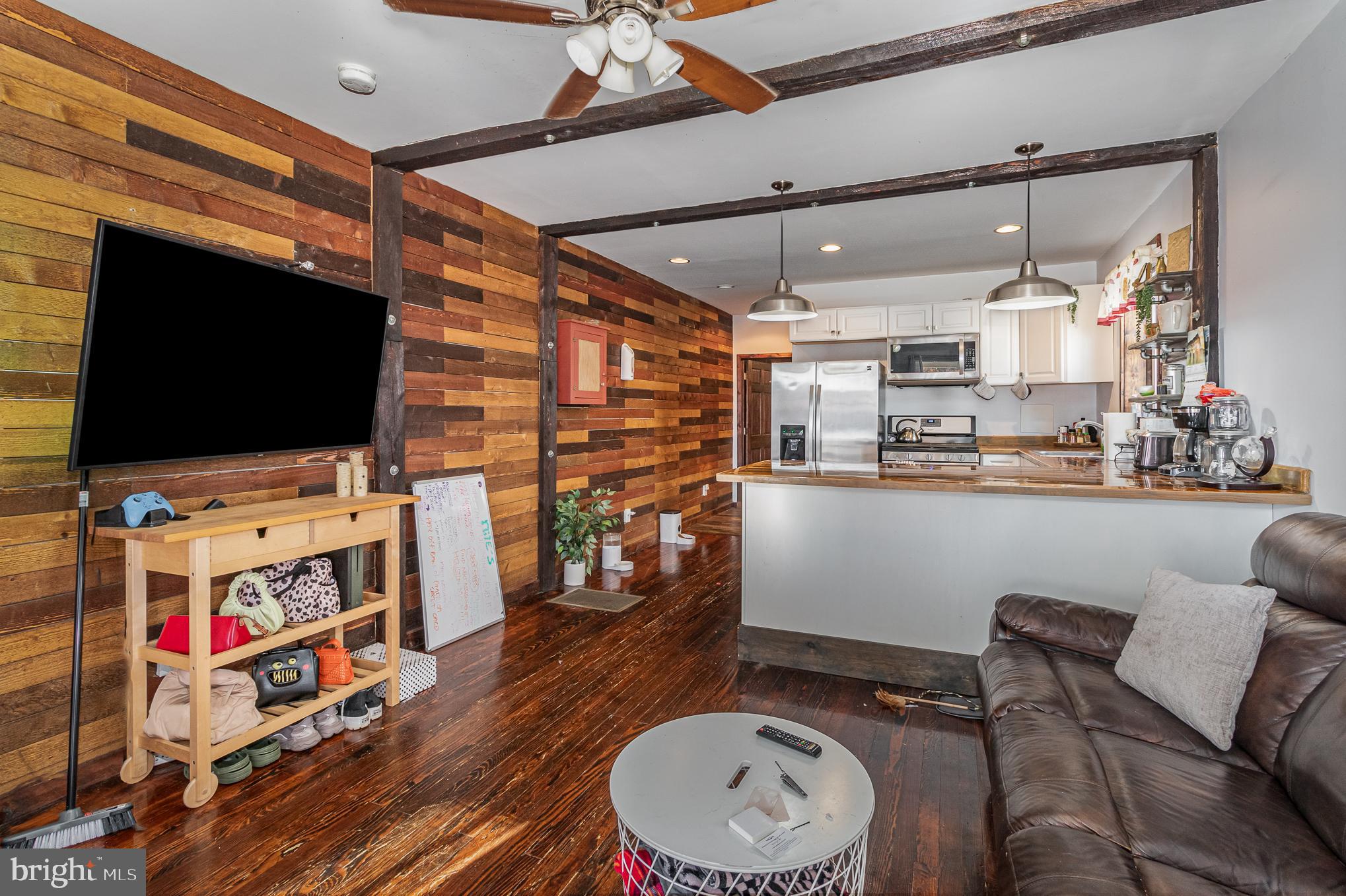 611 Herman Ave