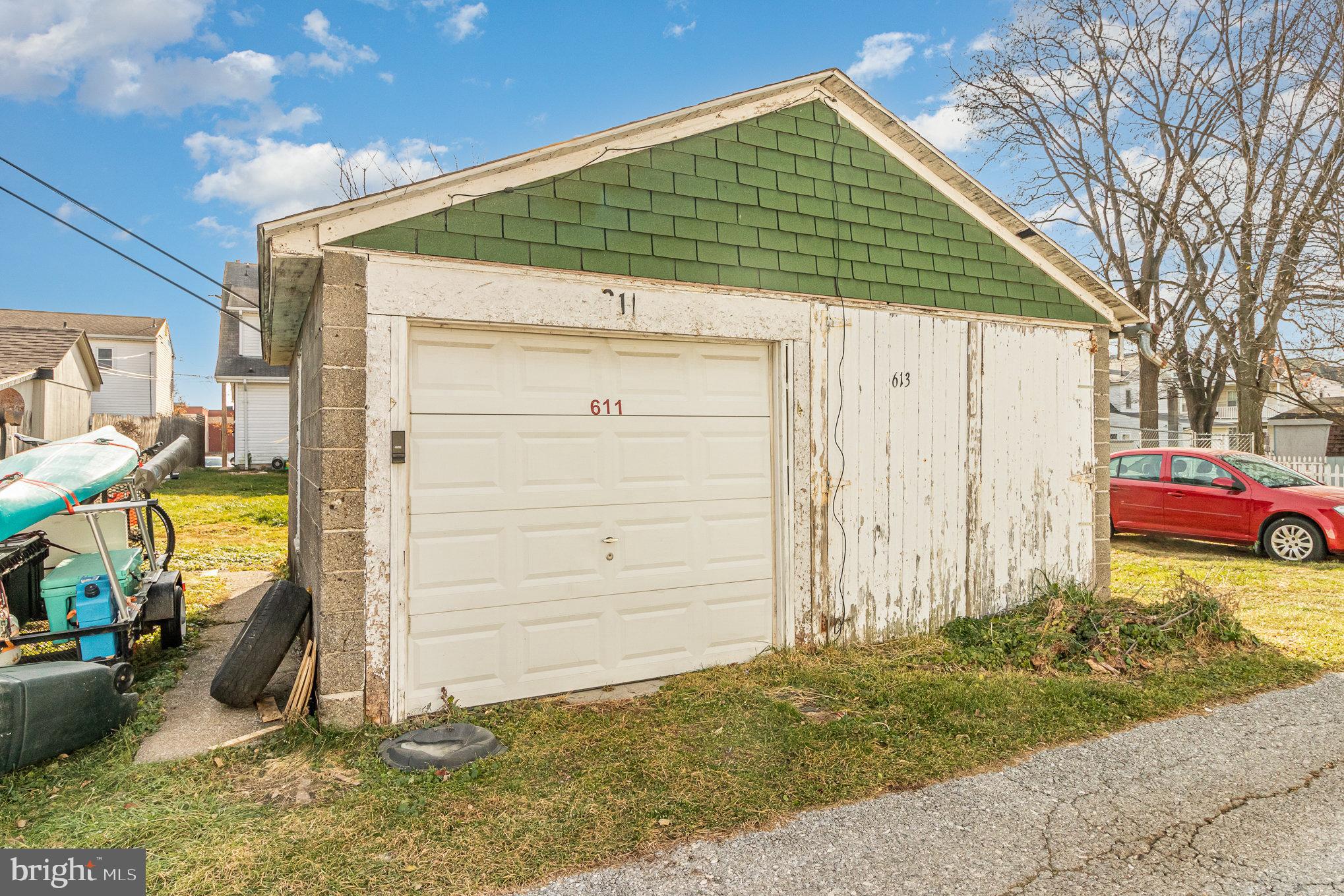 611 Herman Ave