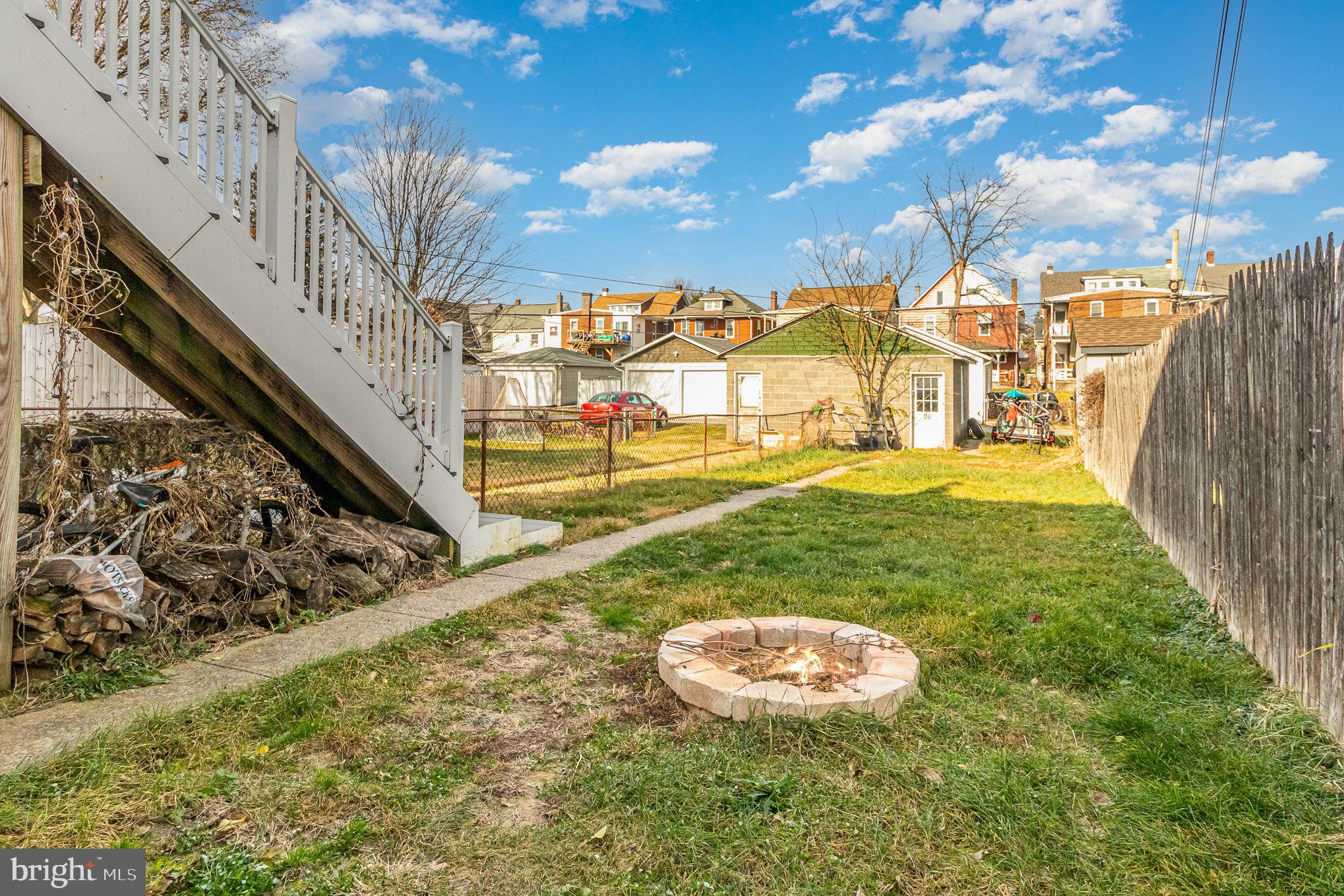 611 Herman Ave