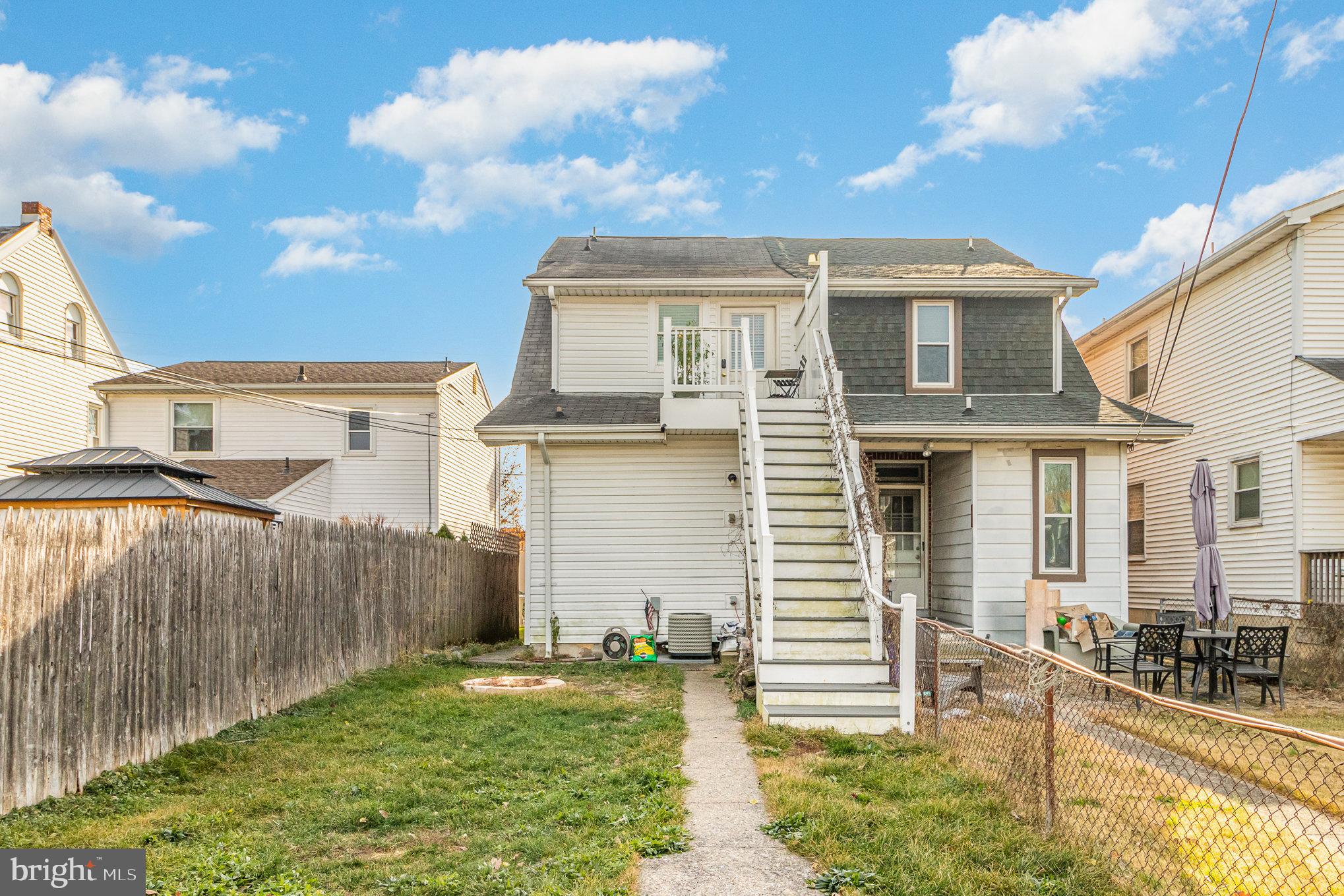 611 Herman Ave