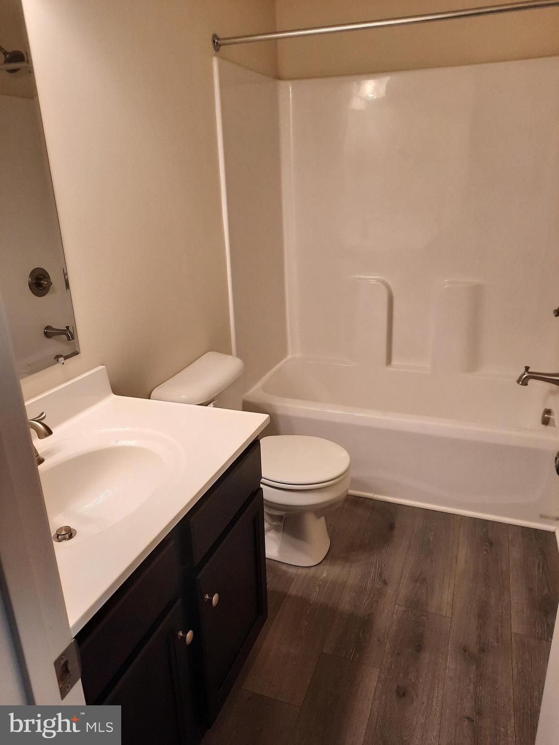 942 Admiral's Quay Drive