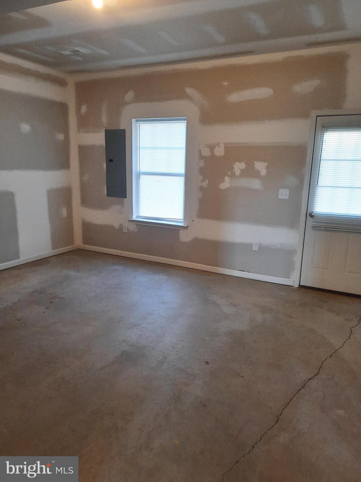 813 Schooner Ln