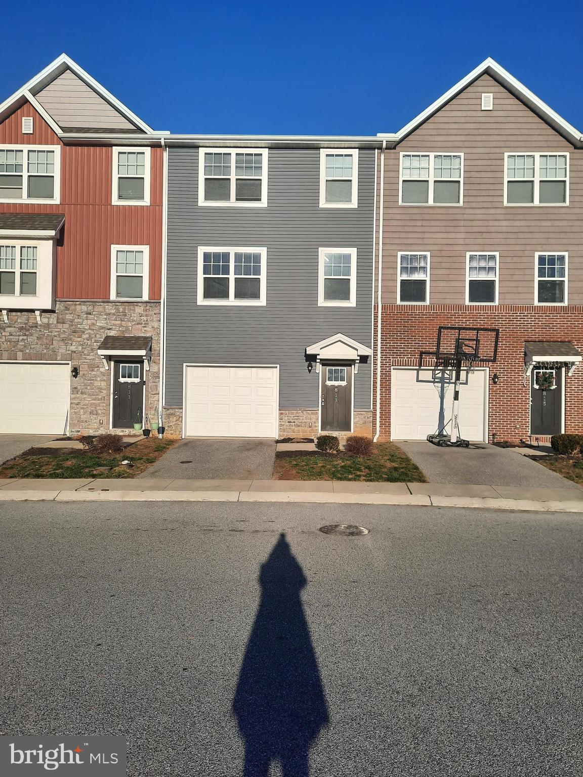 813 Schooner Ln