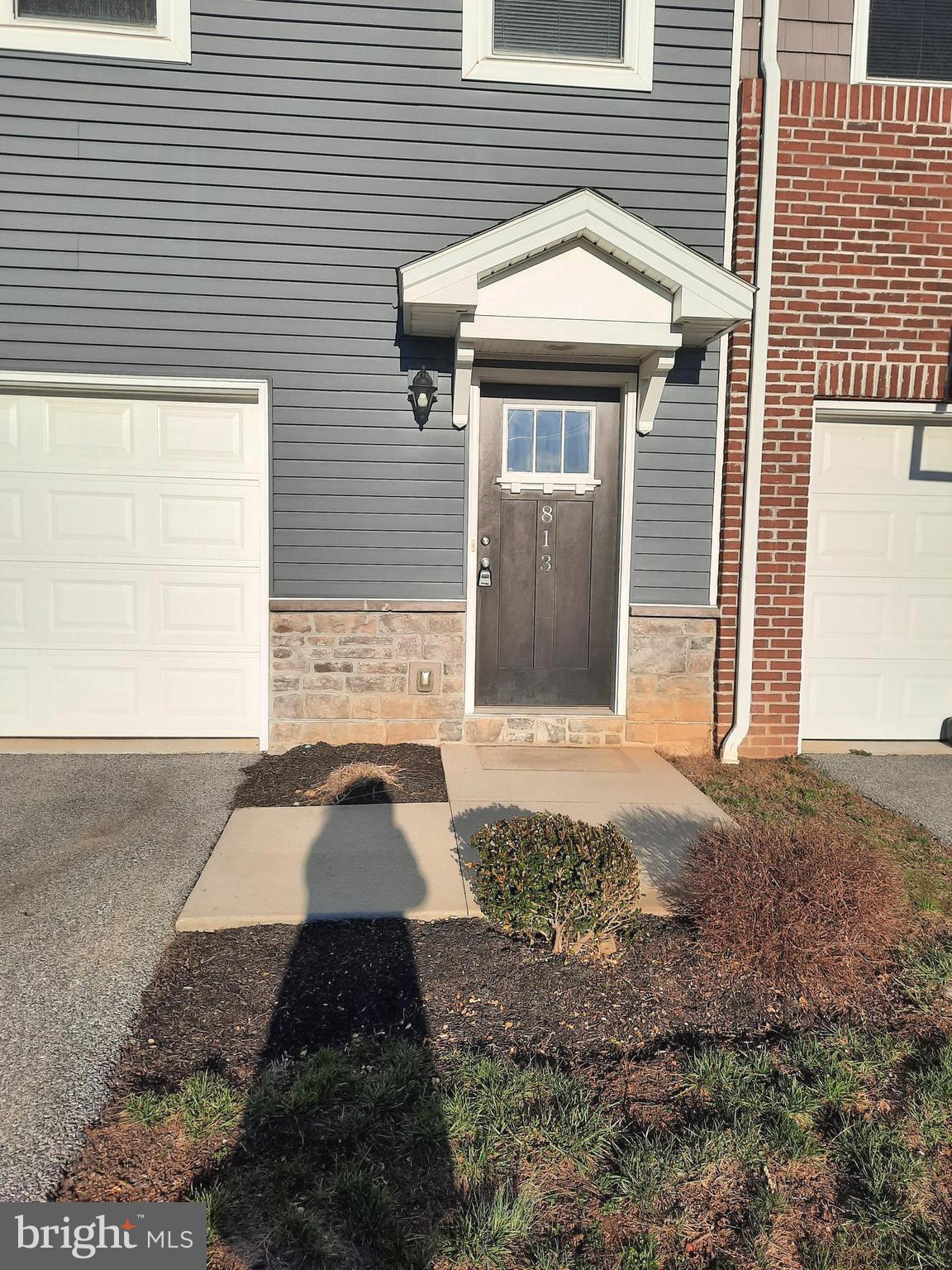 813 Schooner Ln