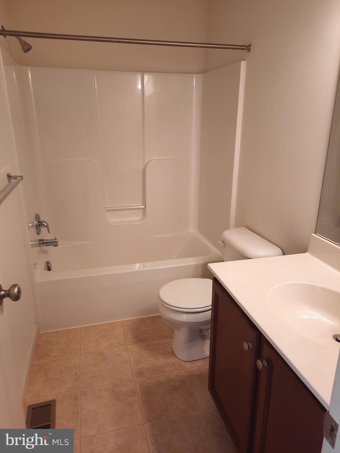 813 Schooner Ln