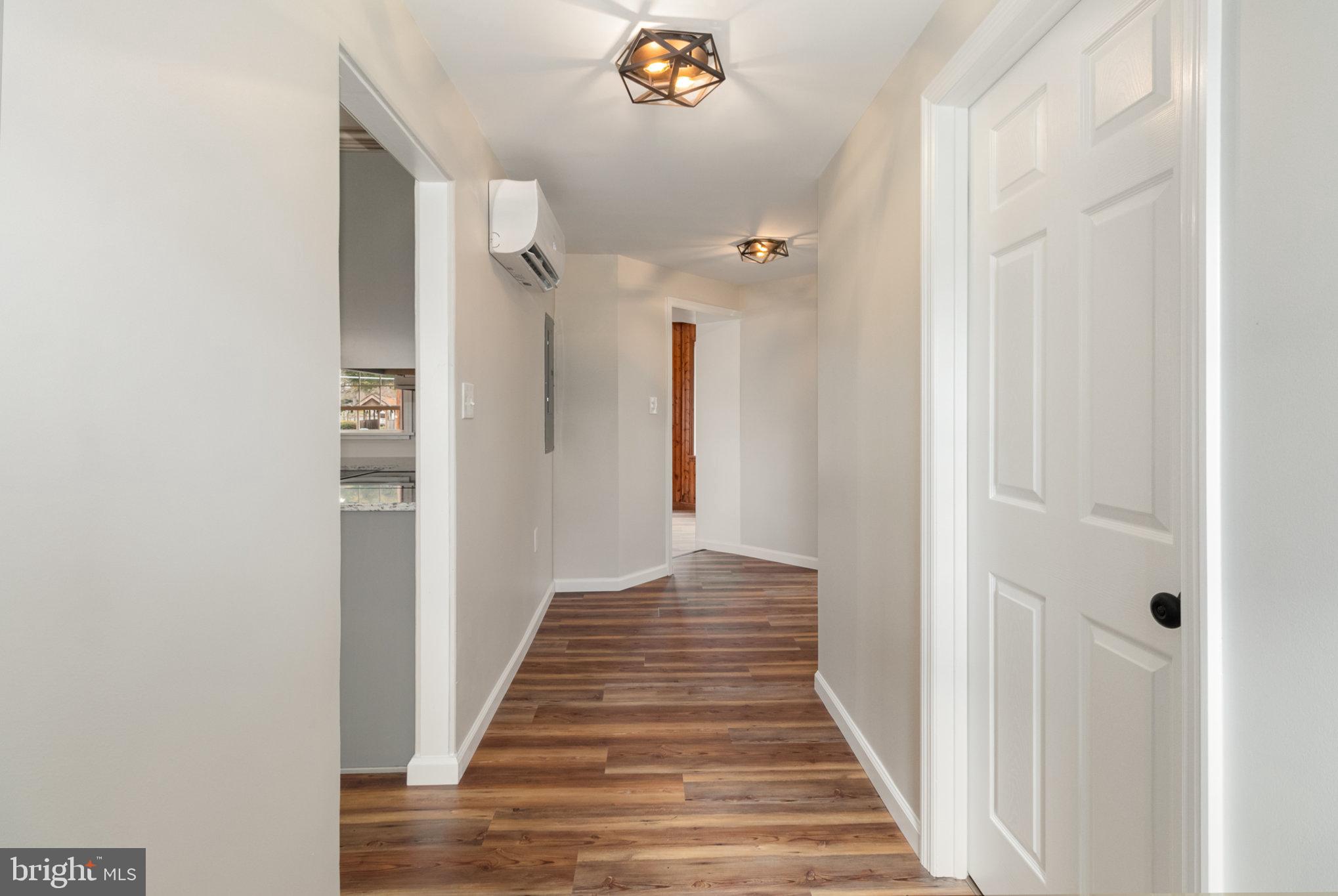 122 Woods Dr