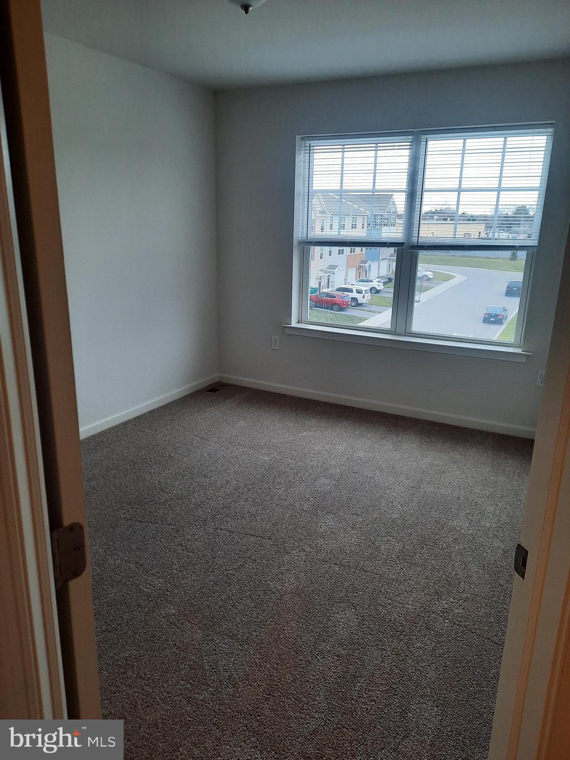 827 Schooner Ln
