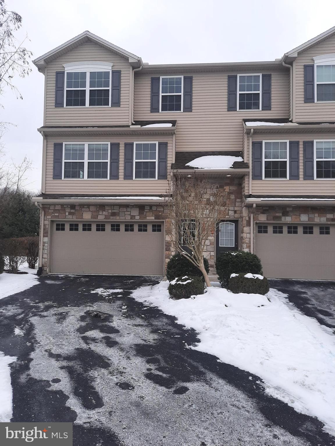 219 Antilles Court