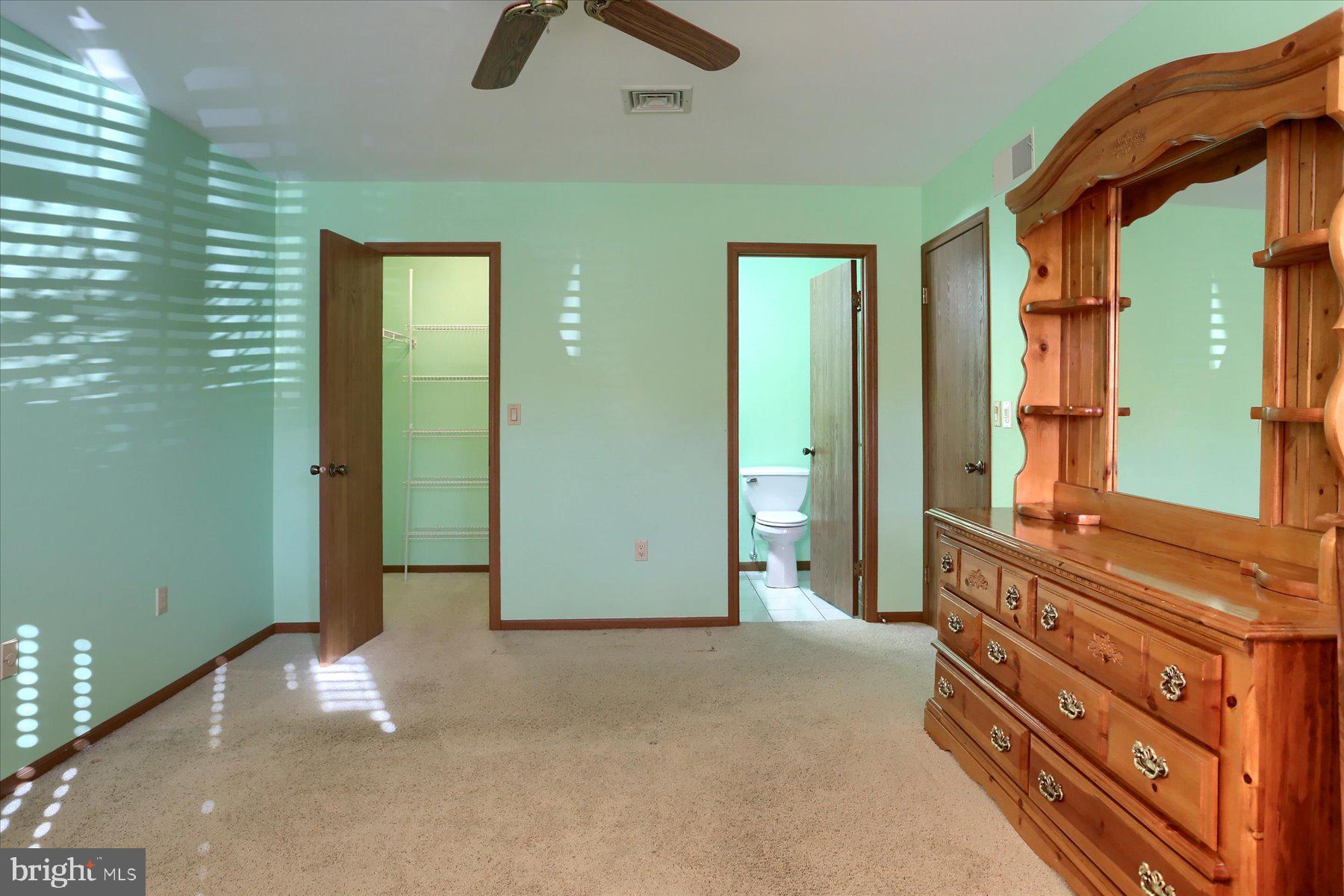 799 Lee Ln