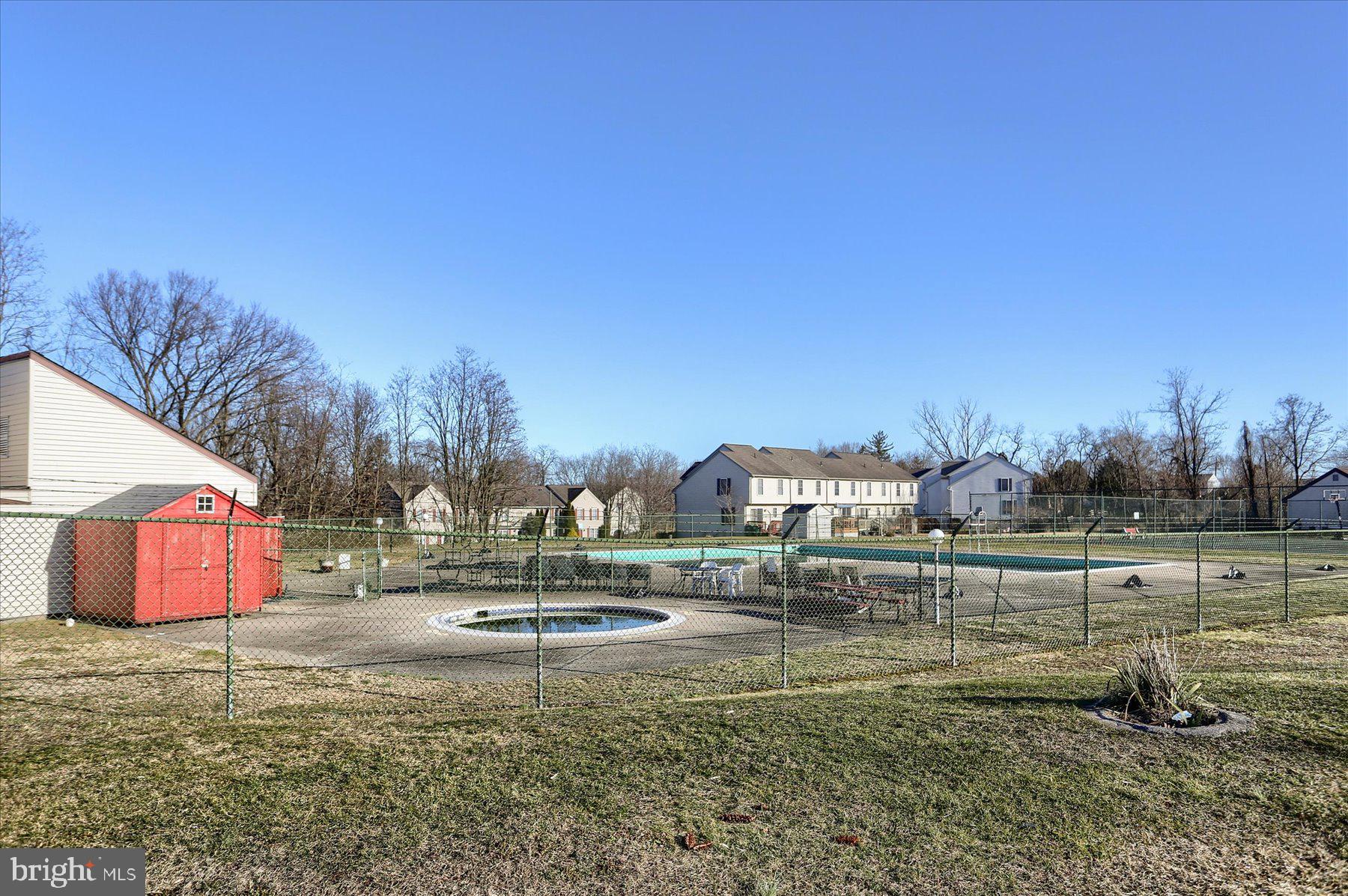 799 Lee Ln