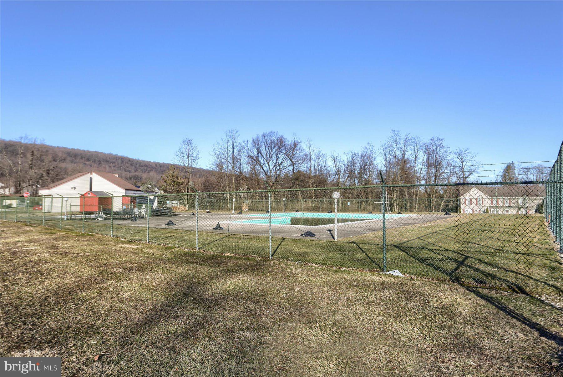 799 Lee Ln