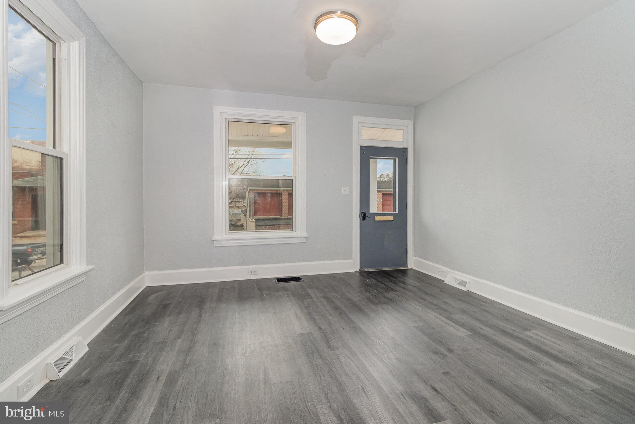 415 2nd St