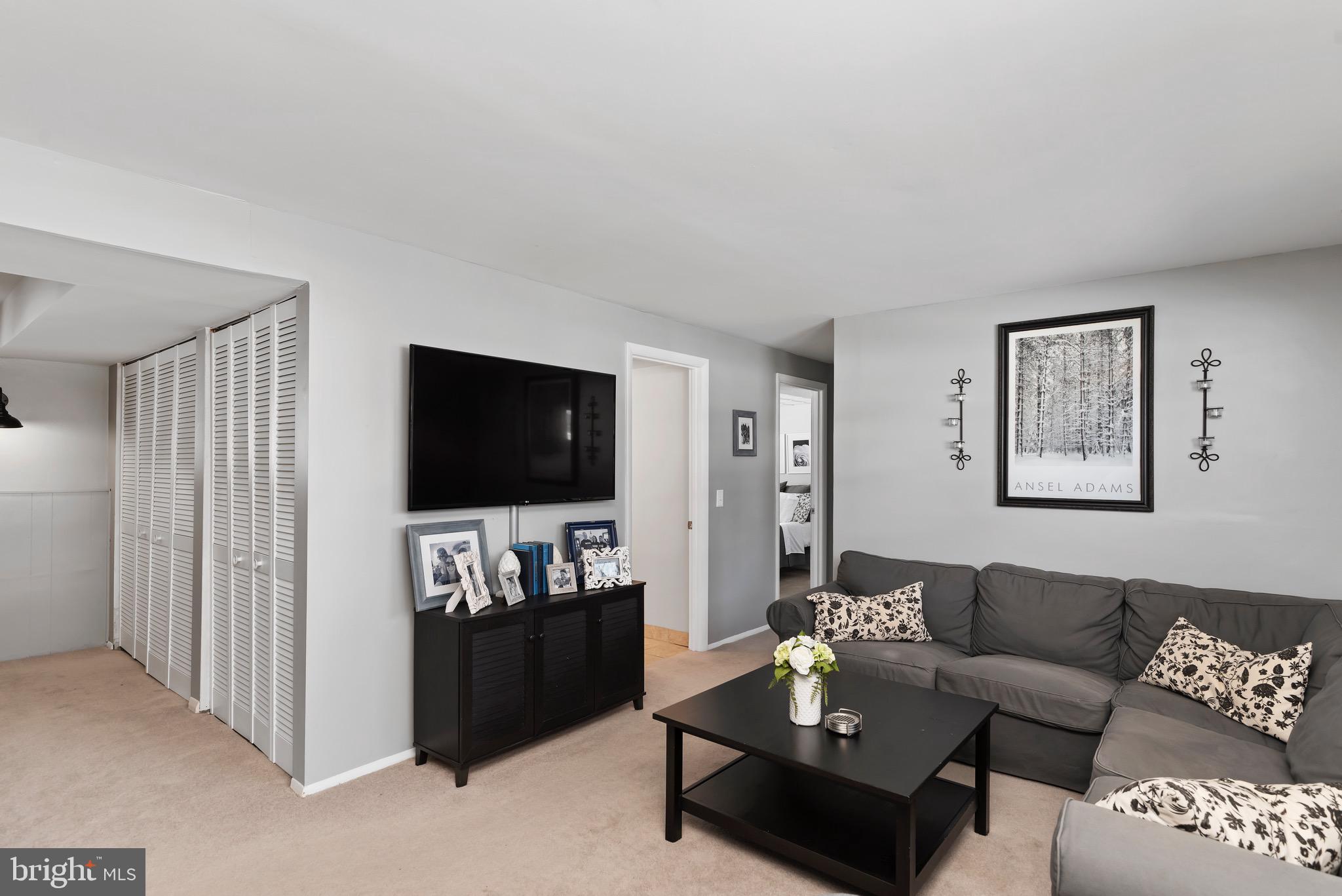 3 Briarwood Ct