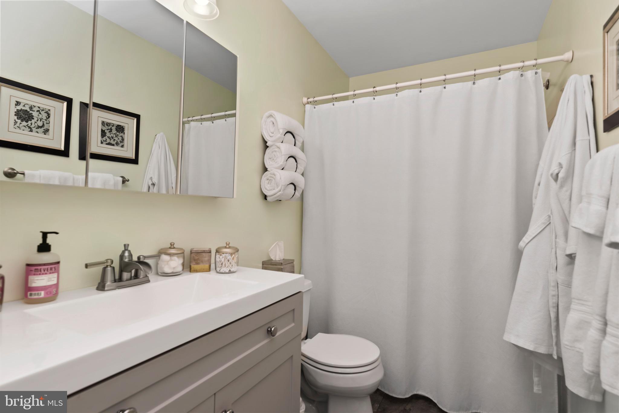 3 Briarwood Ct