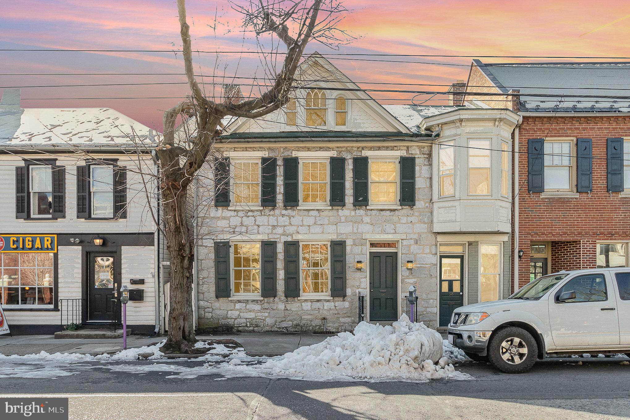 56 W Pomfret St