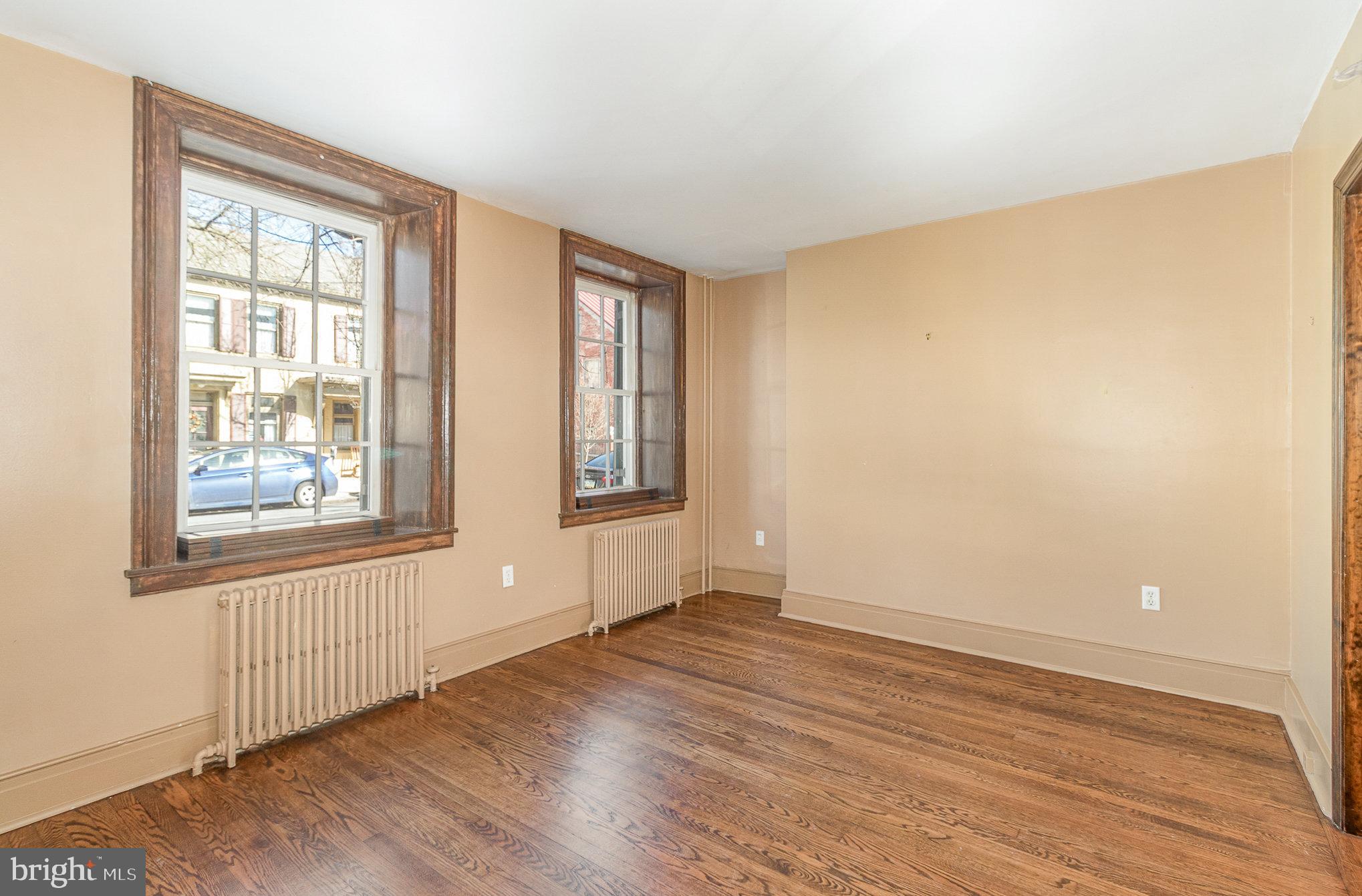 56 W Pomfret St