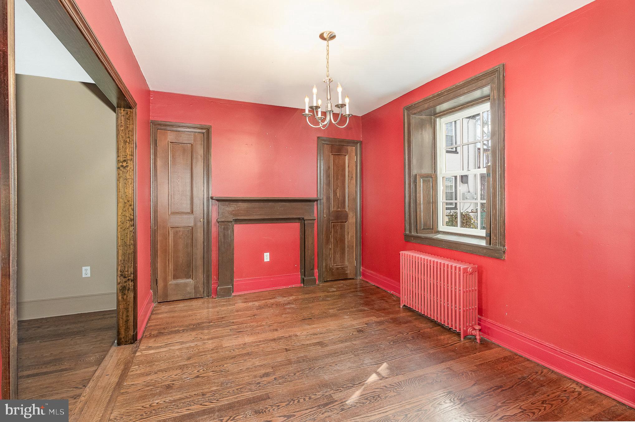 56 W Pomfret St
