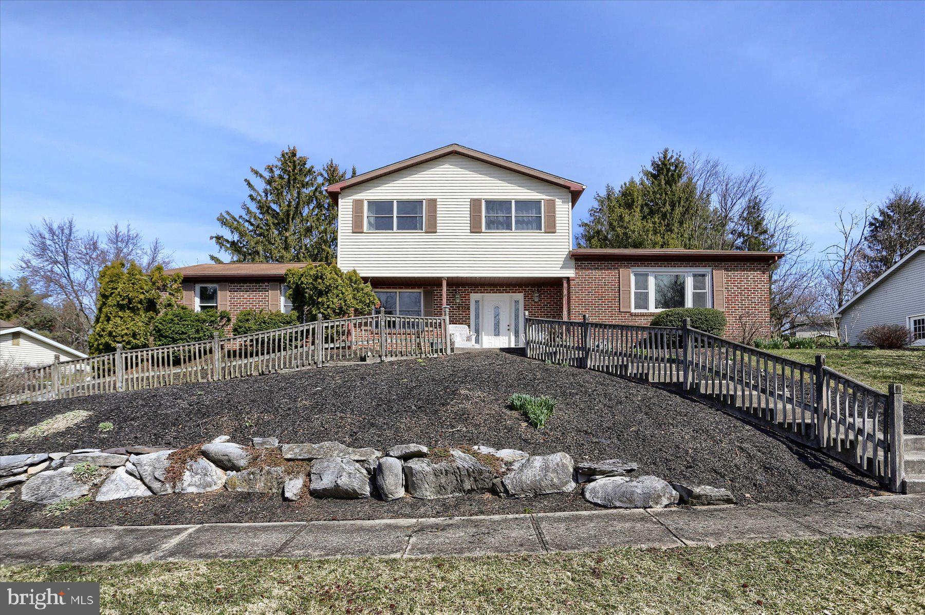 837 Anthony Dr