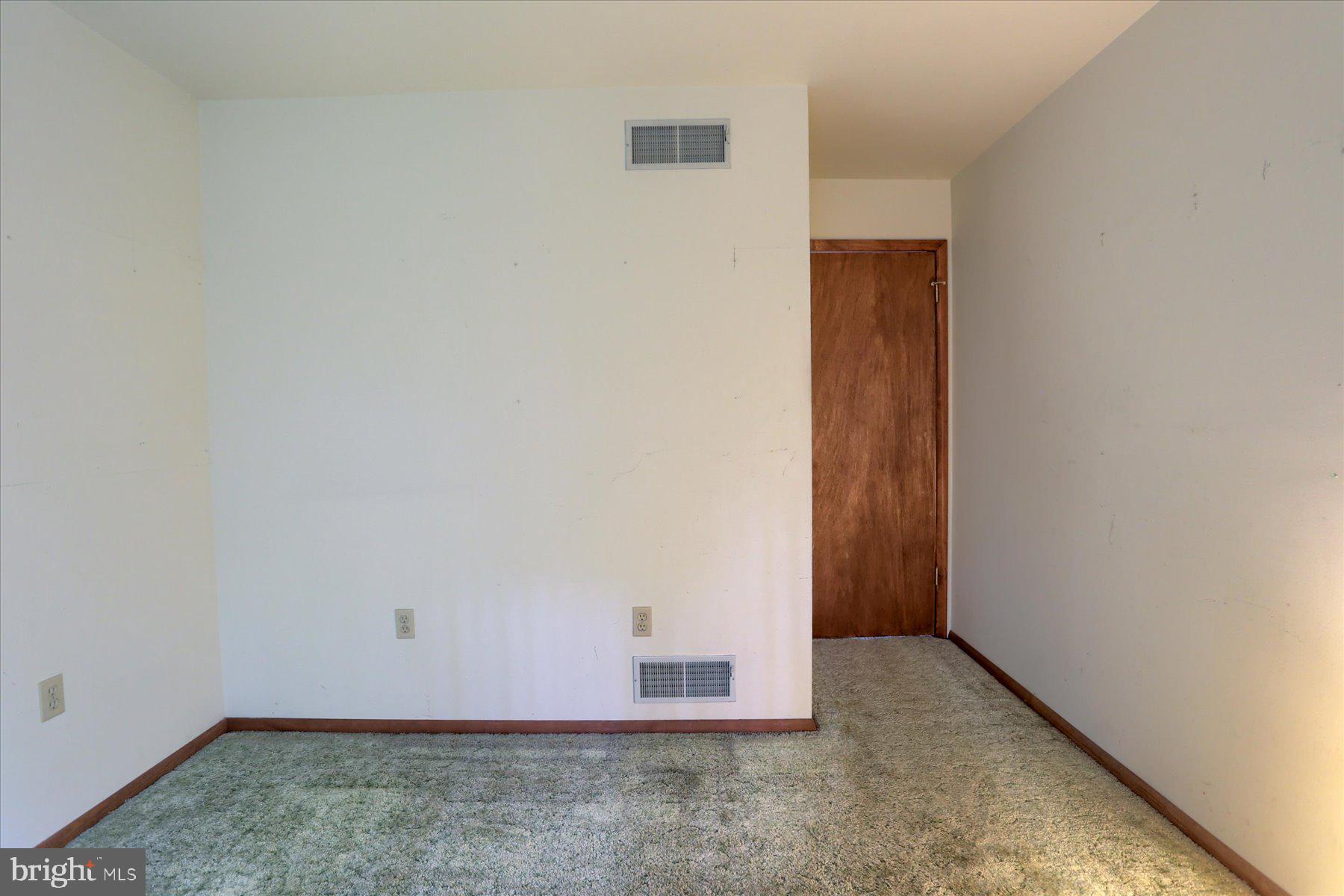 1611 High St