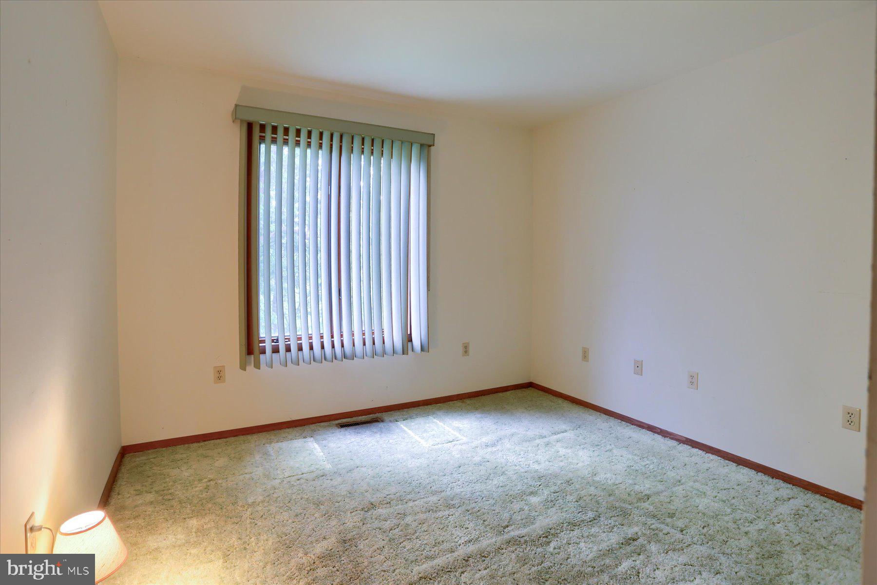 1611 High St