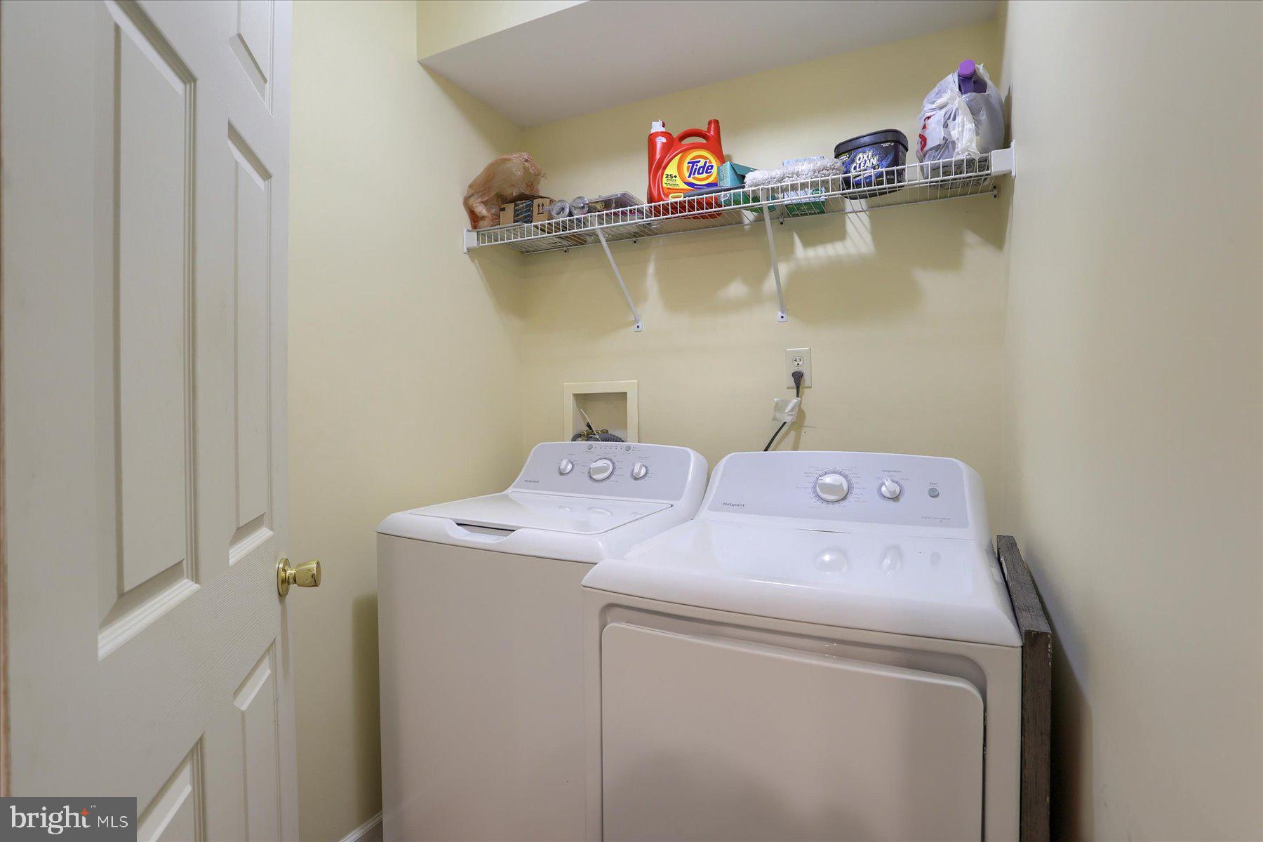 38 E Columbia Rd