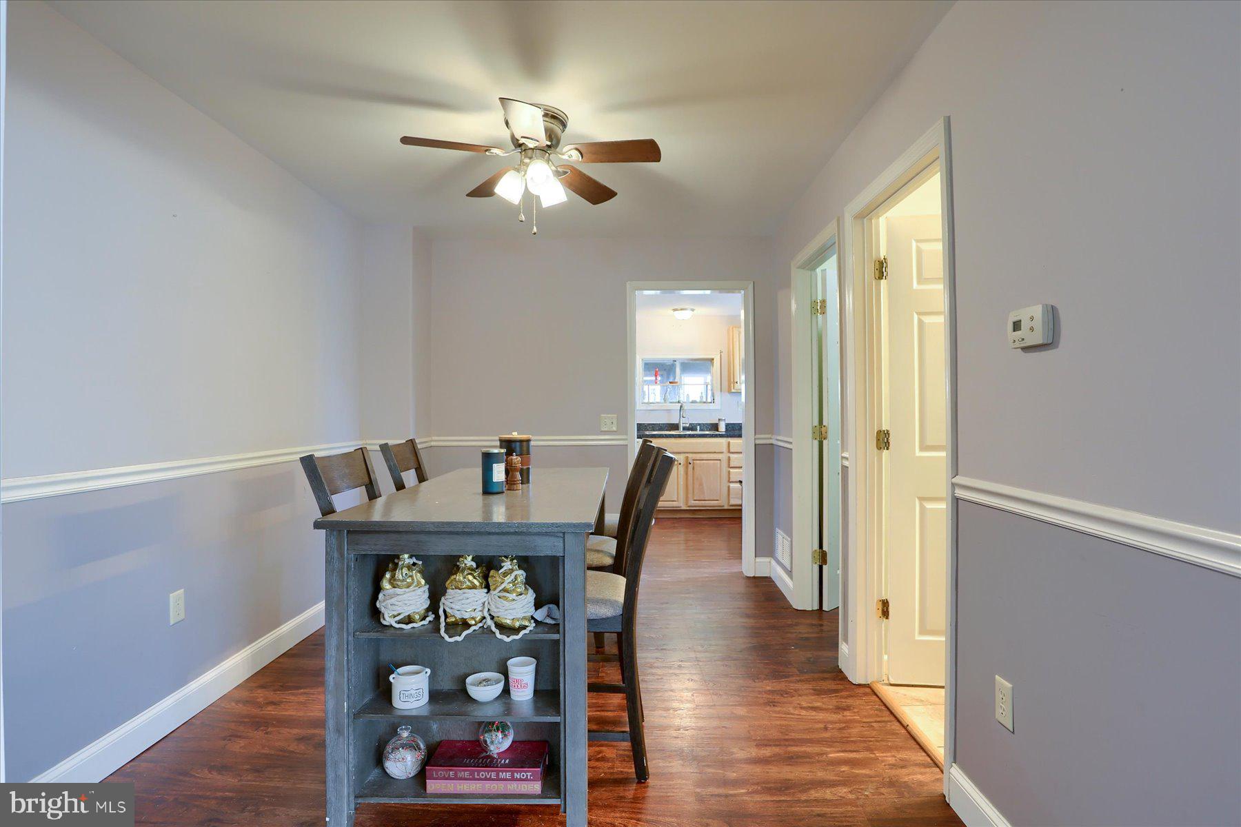 38 E Columbia Rd