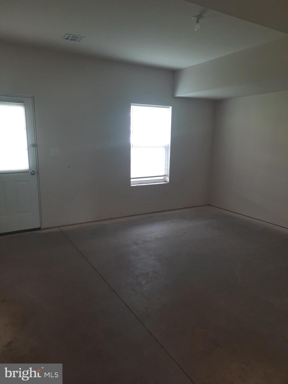 831 Schooner Ln