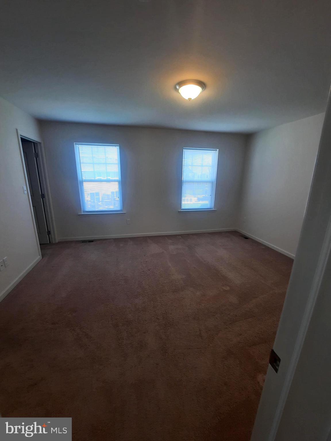 807 Schooner Ln