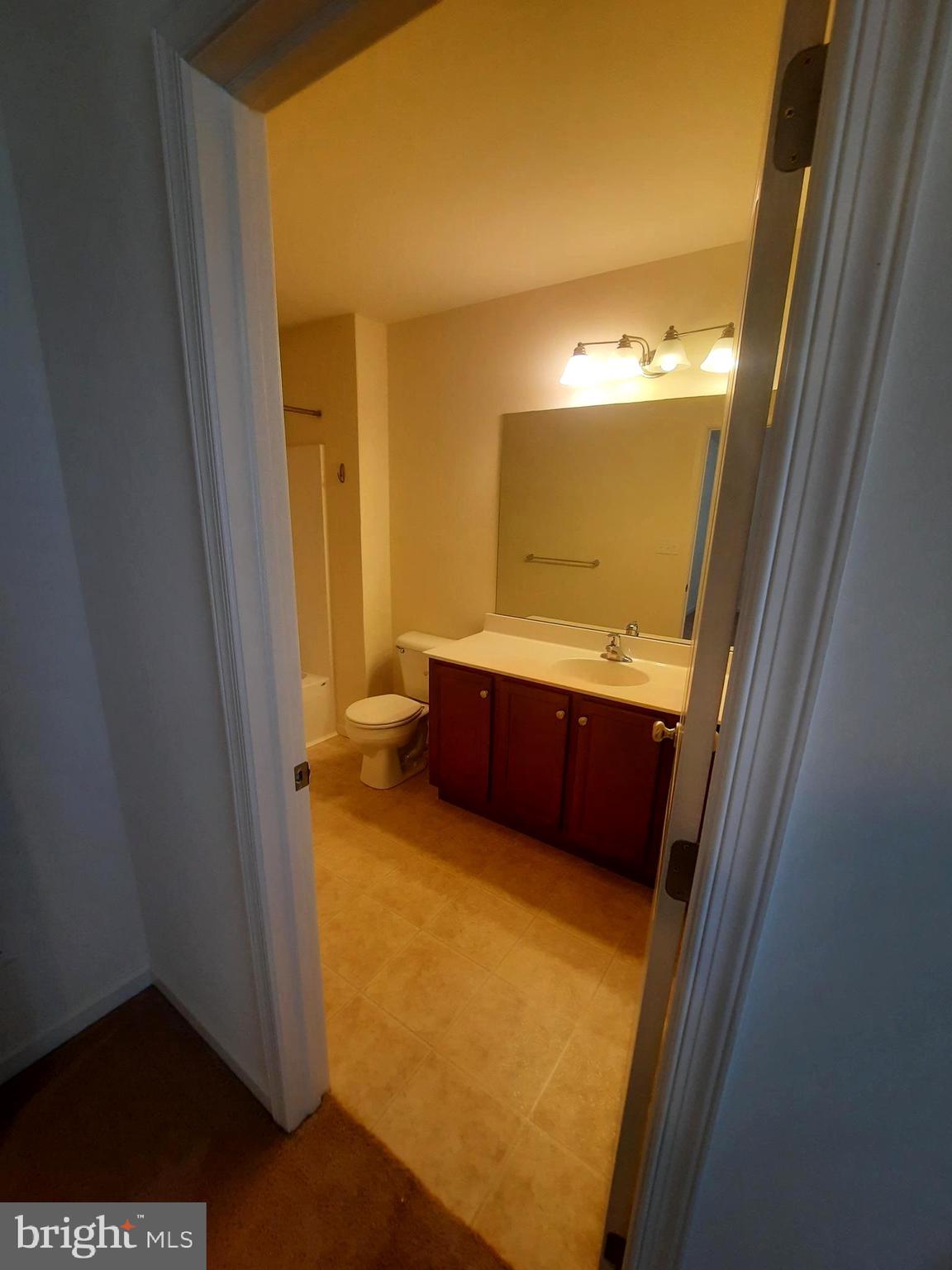 807 Schooner Ln