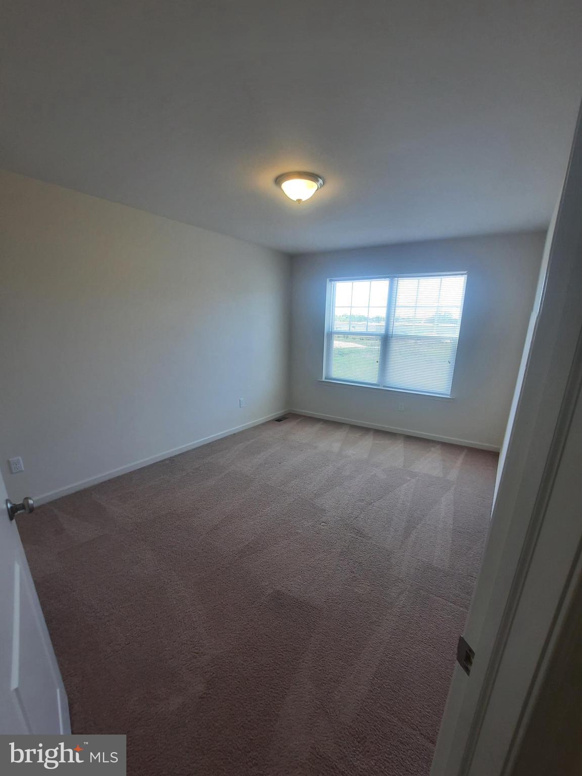 807 Schooner Ln