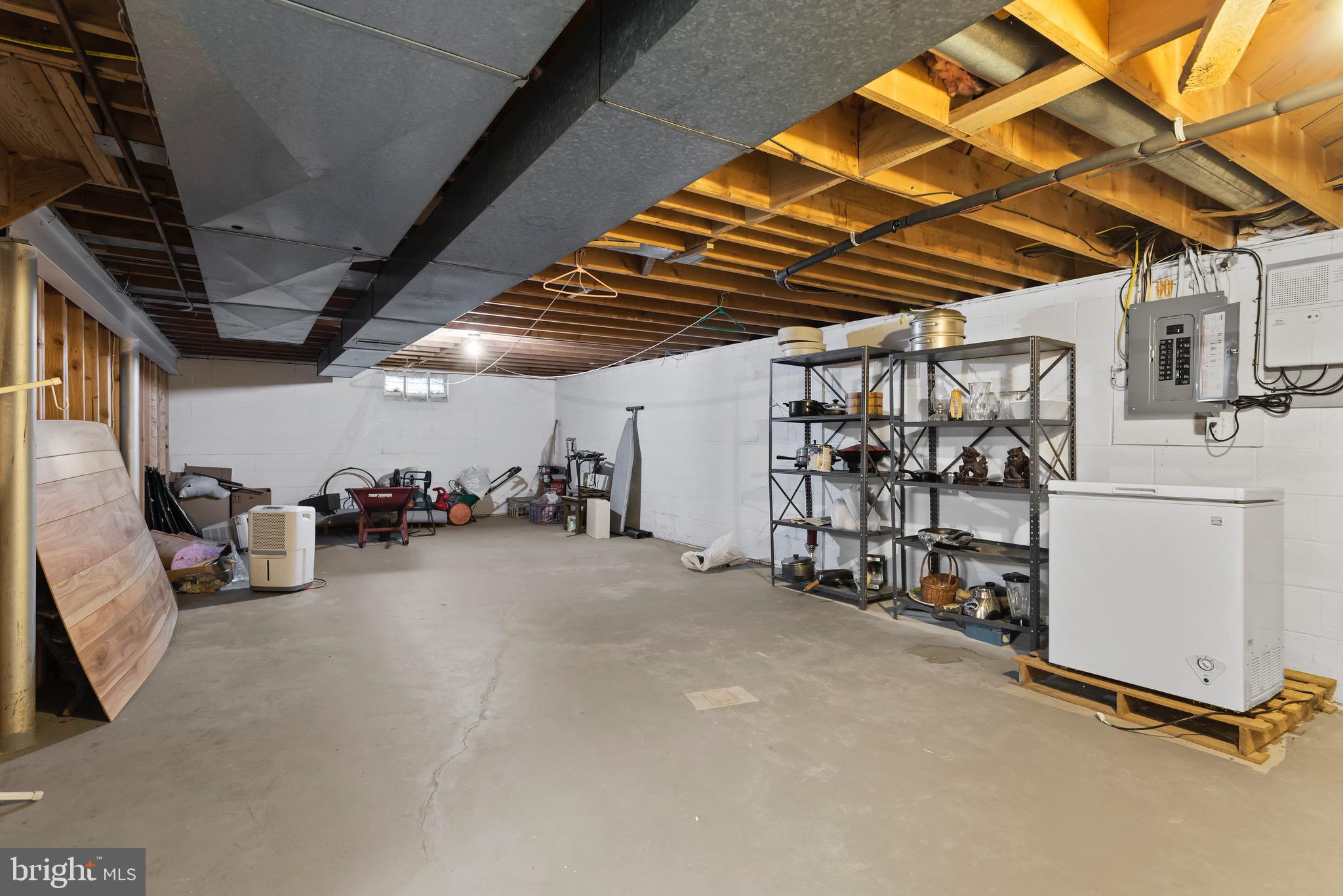 523 Joyce Rd