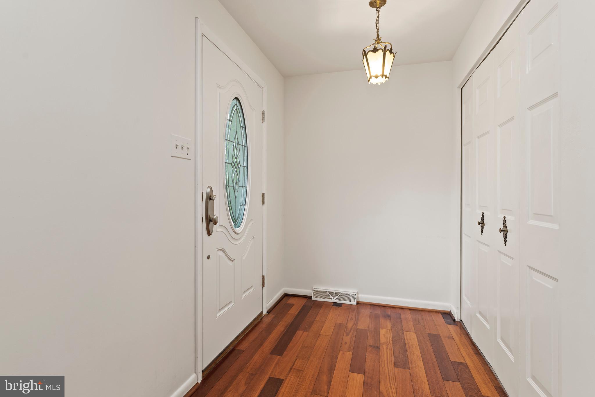 523 Joyce Rd