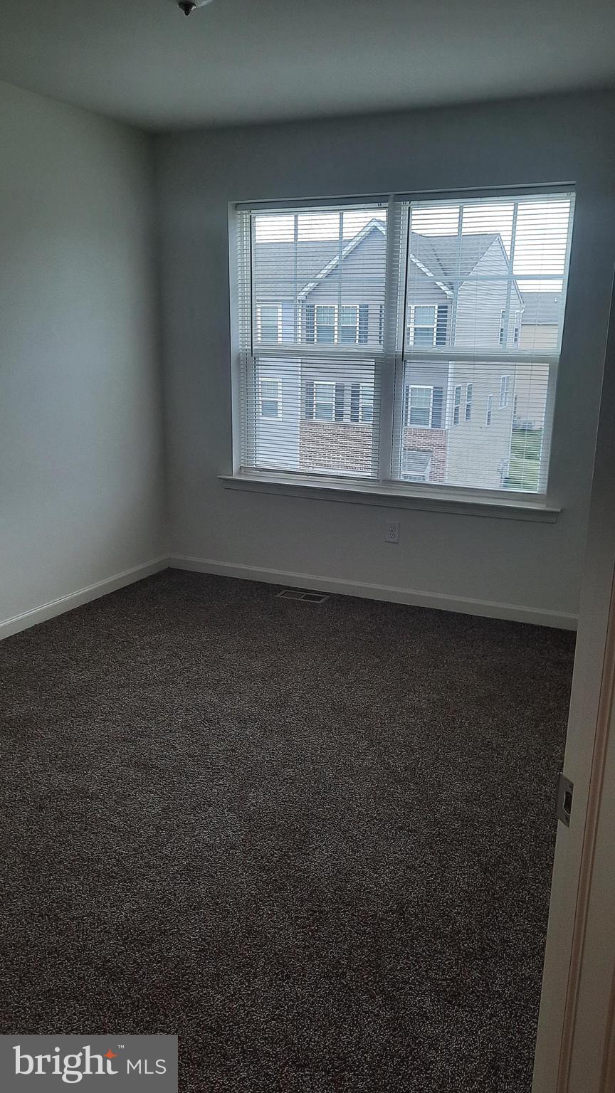 805 ADMIRALS QUAY DR