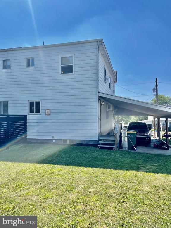 16 W Glenwood Dr #A