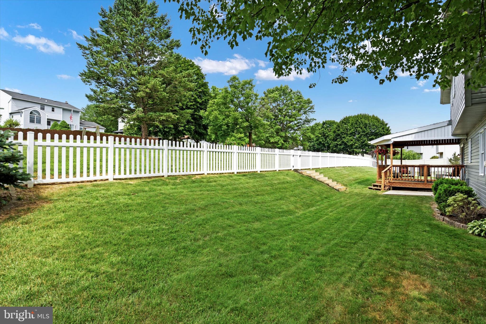 711 Carriage Ln