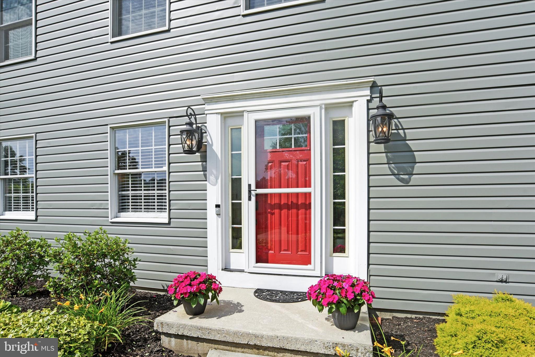 711 Carriage Ln