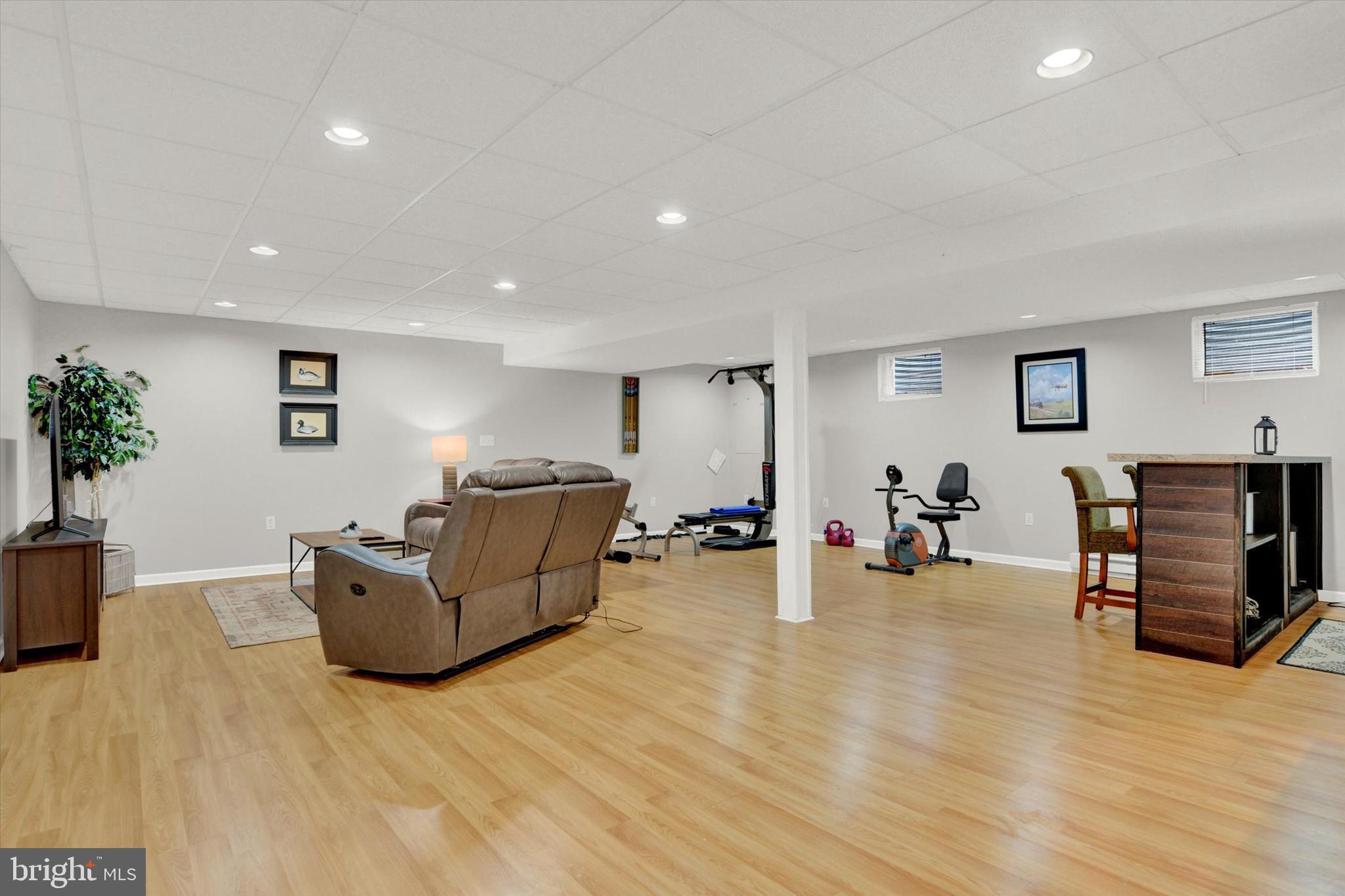 711 Carriage Ln
