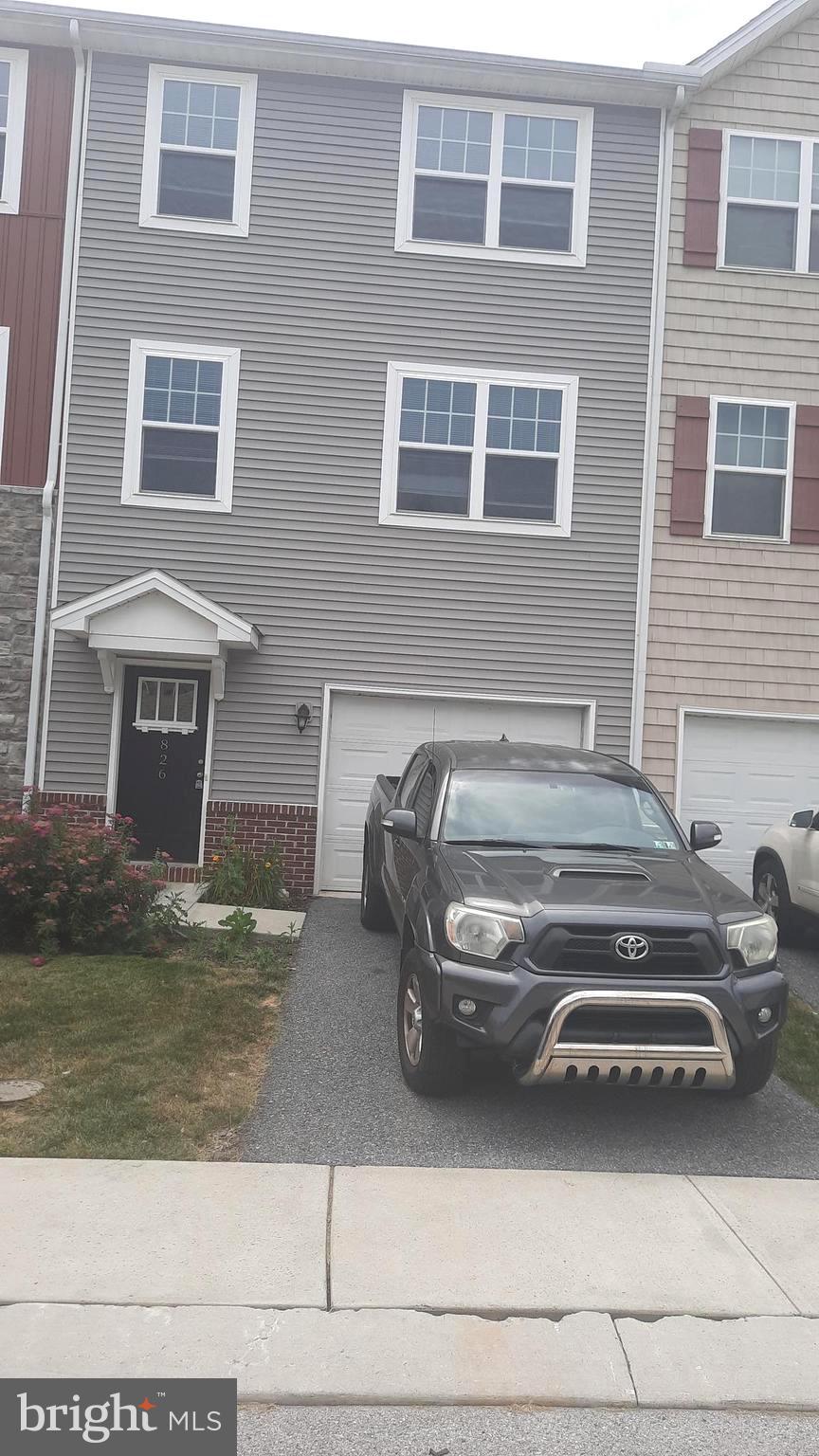 826 ADMIRALS QUAY DR