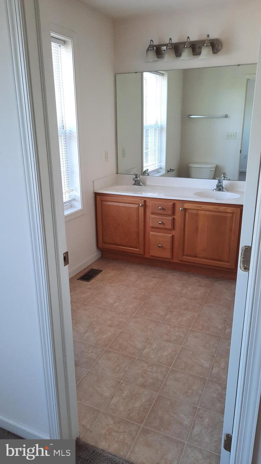 305 ANTILLES COURT