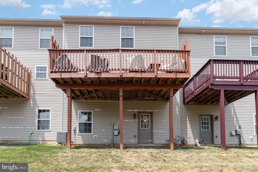 4 Vista Cir