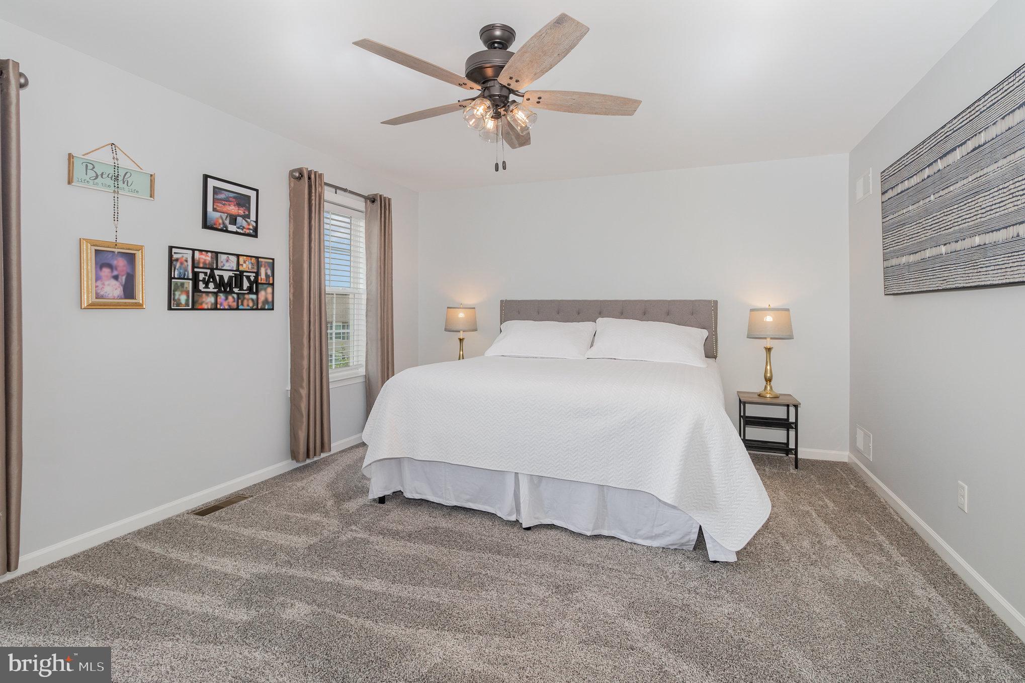4 Vista Cir