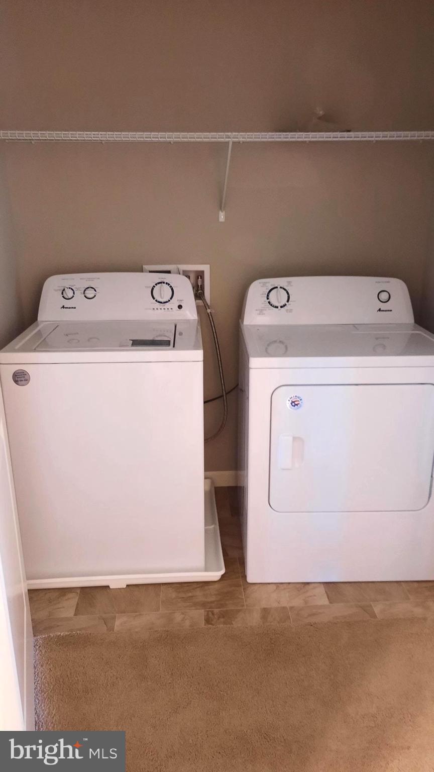 806 ADMIRALS QUAY DR