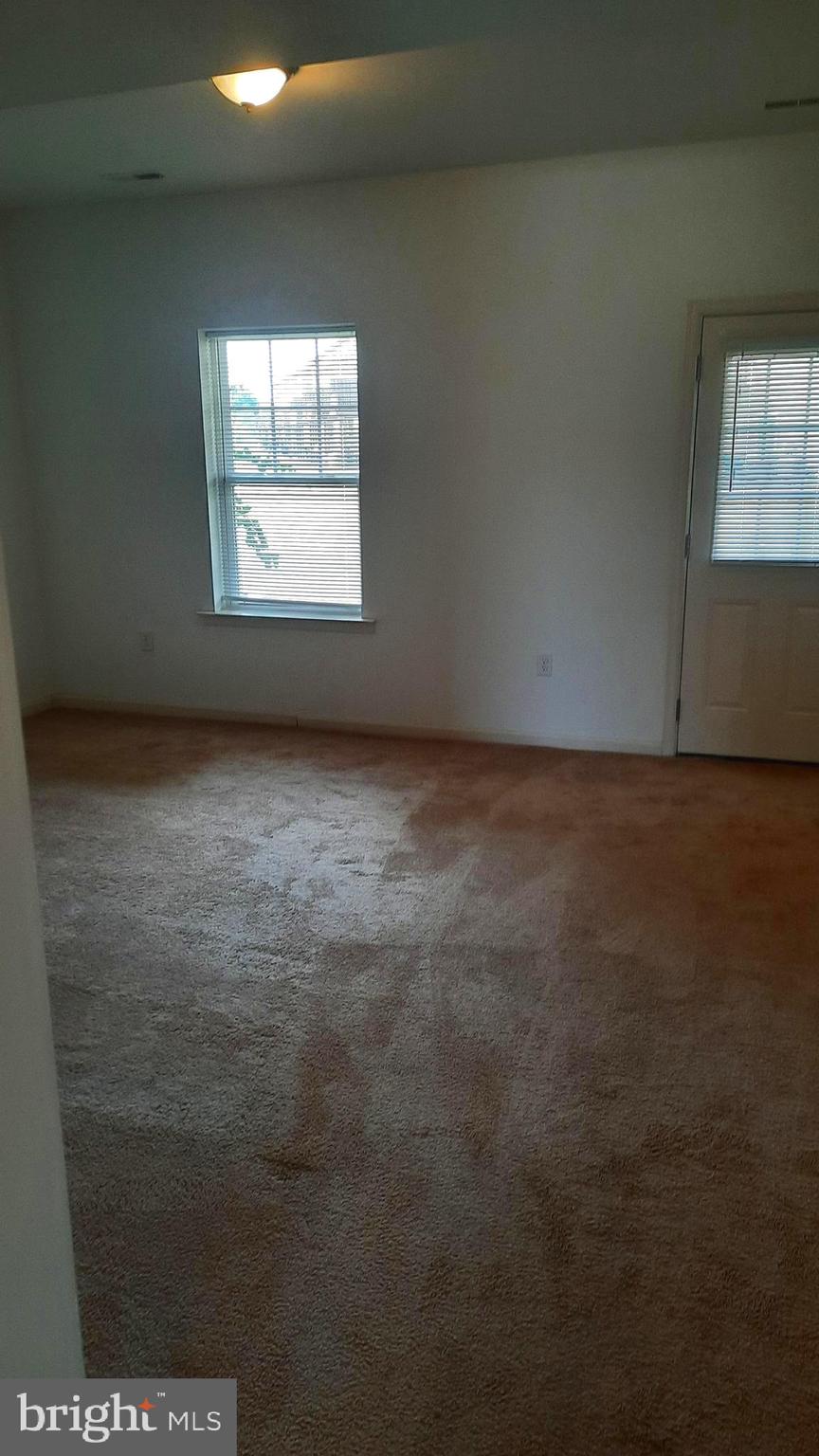 806 ADMIRALS QUAY DR