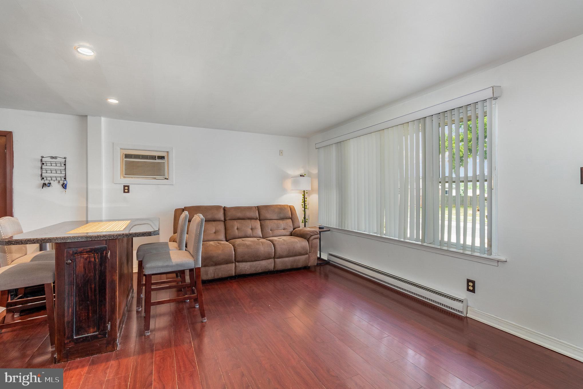 26 William Penn Dr
