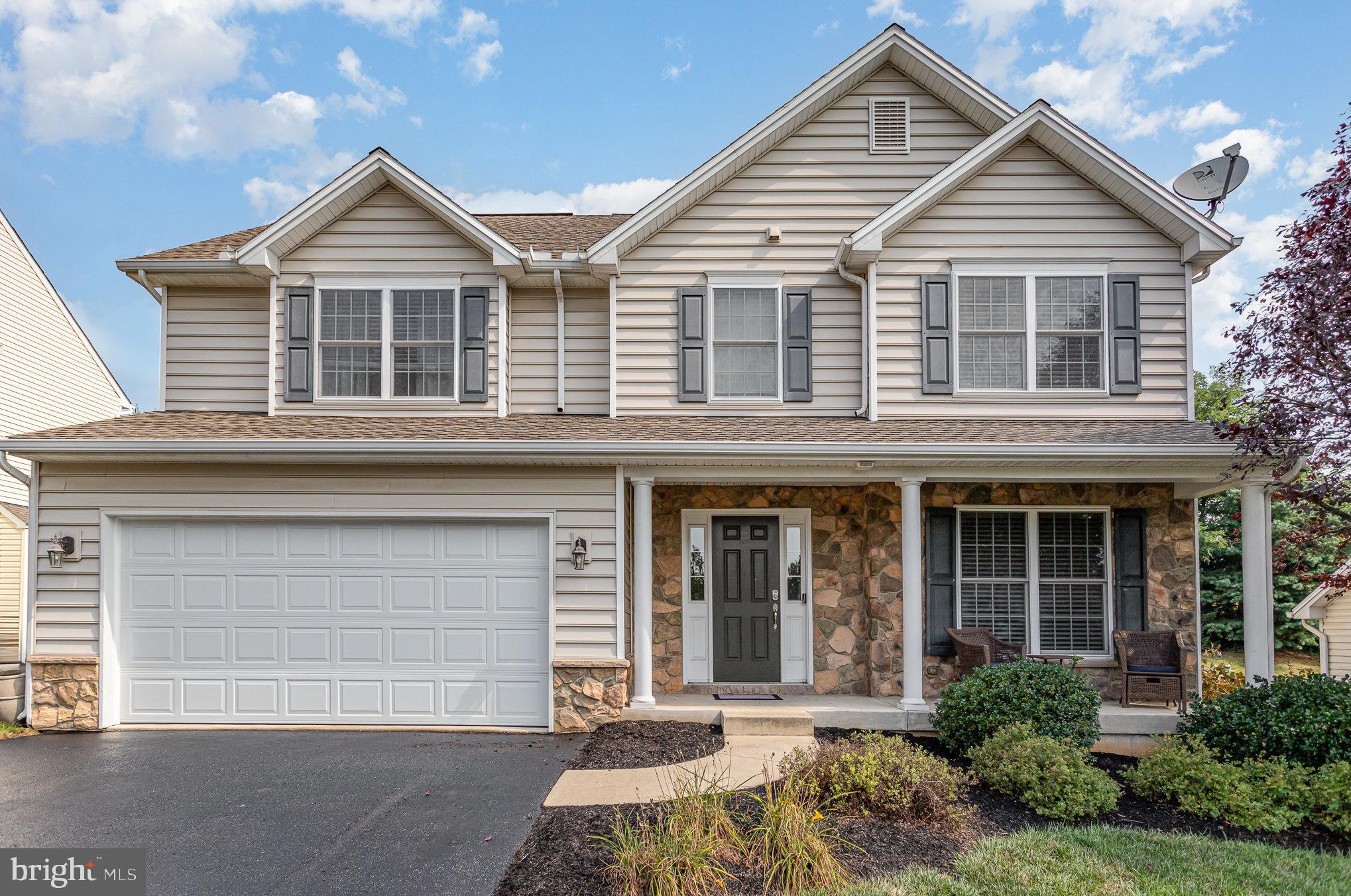 4585 Manor Dr