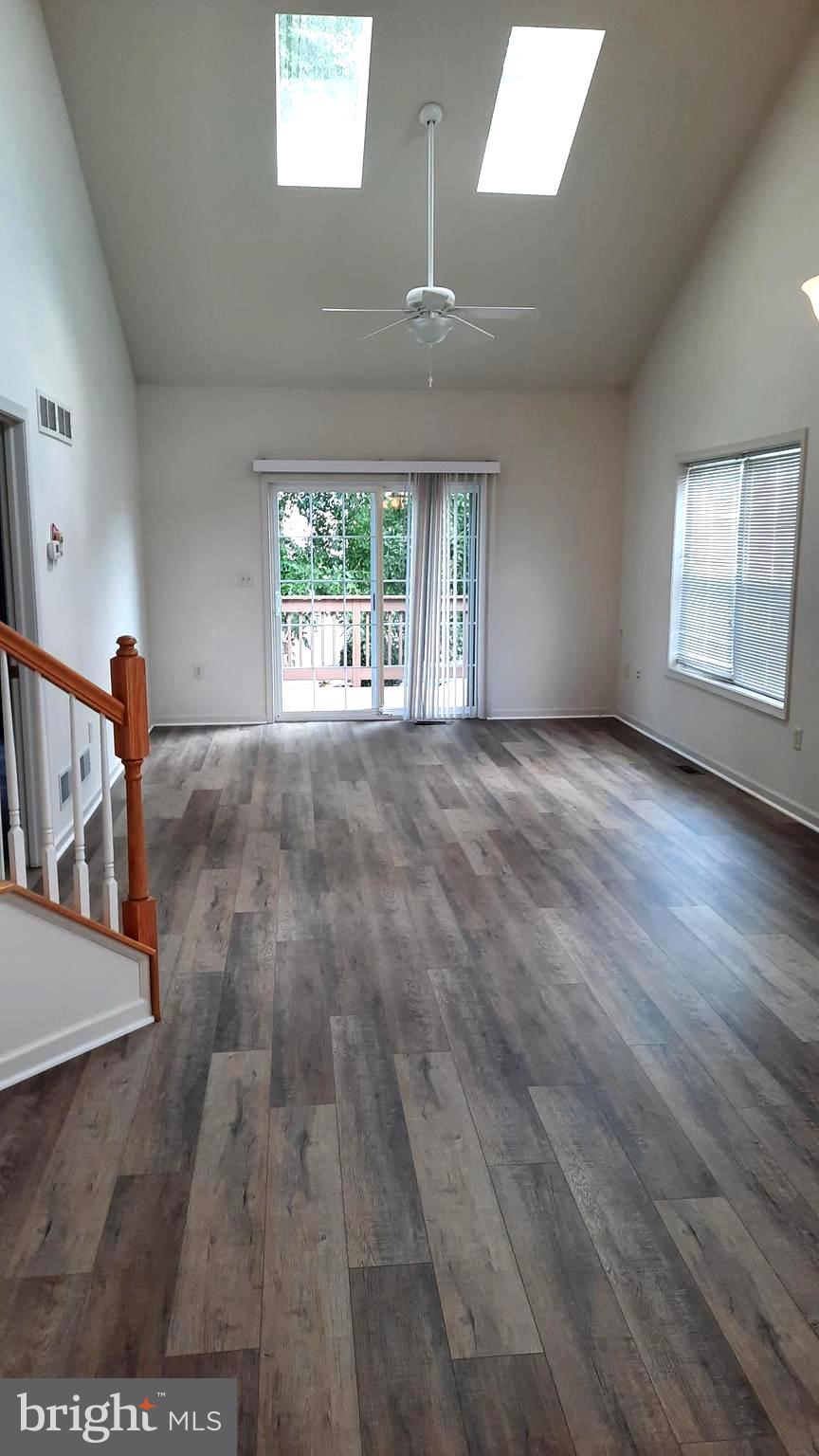 401 MERCURY DRIVE